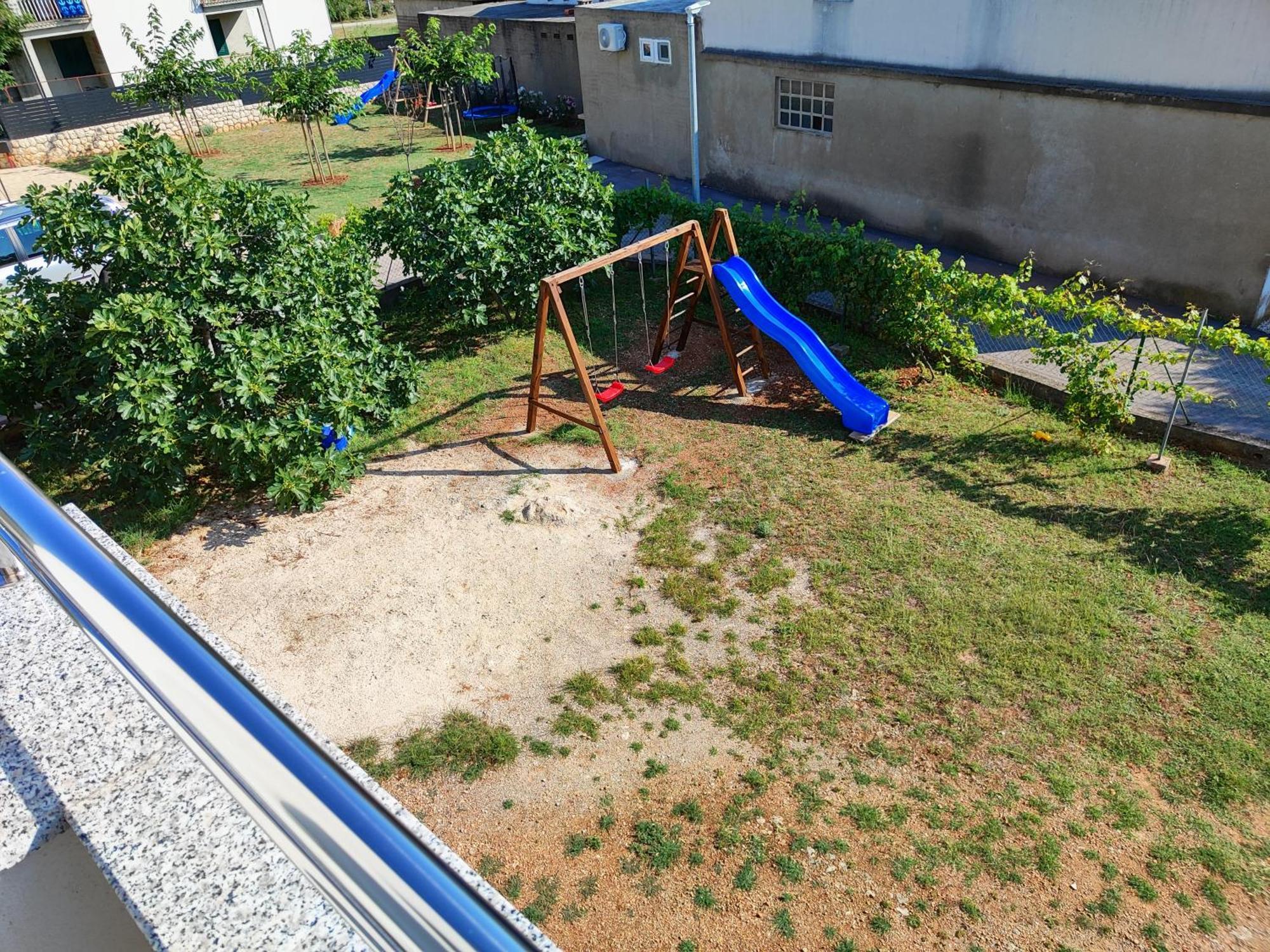 Apartmani Malo More セリネ エクステリア 写真