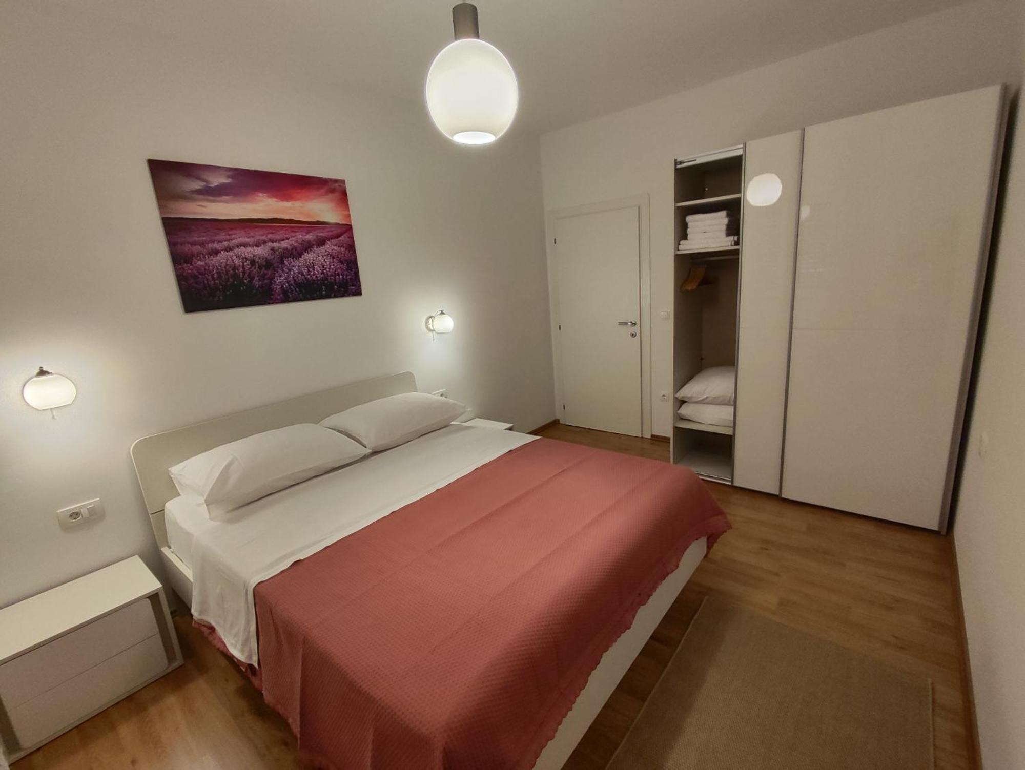 Apartmani Malo More セリネ エクステリア 写真