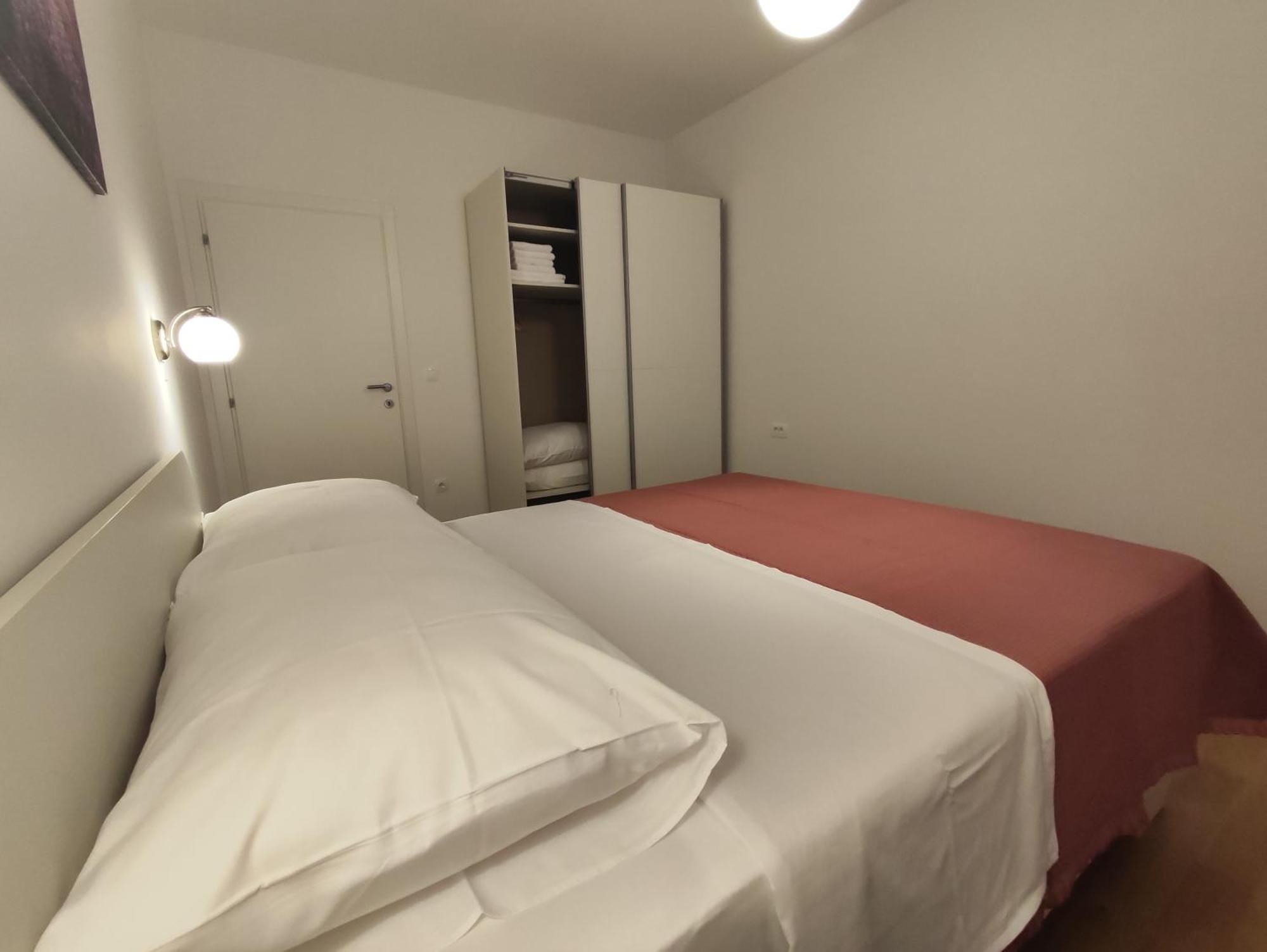 Apartmani Malo More セリネ 部屋 写真